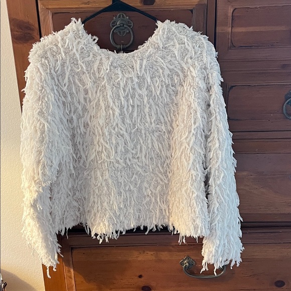 Women's White Fuzzy Jacket With Tie On Back - Picture 1 of 8